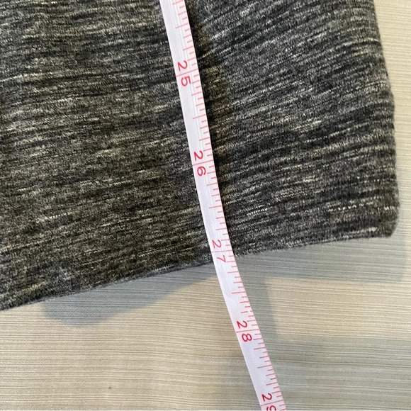 CALVIN KLEIN Womens Grey Cropped Capri Leggings Cut Outs Size Medium - Picture 8 of 9